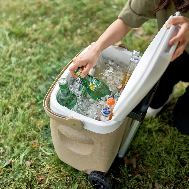 극한의 야외 모험을 위한 MOBI GARDEN 캠핑 아이스박스