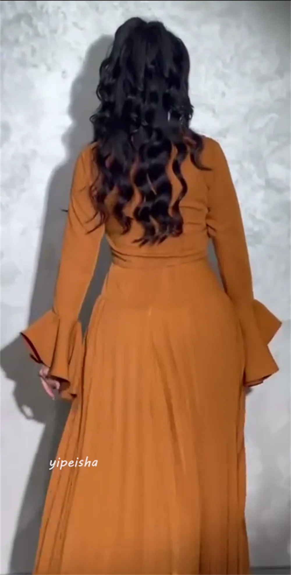 Рисунок 5 - Женское Повседневное платье-миди с бисером