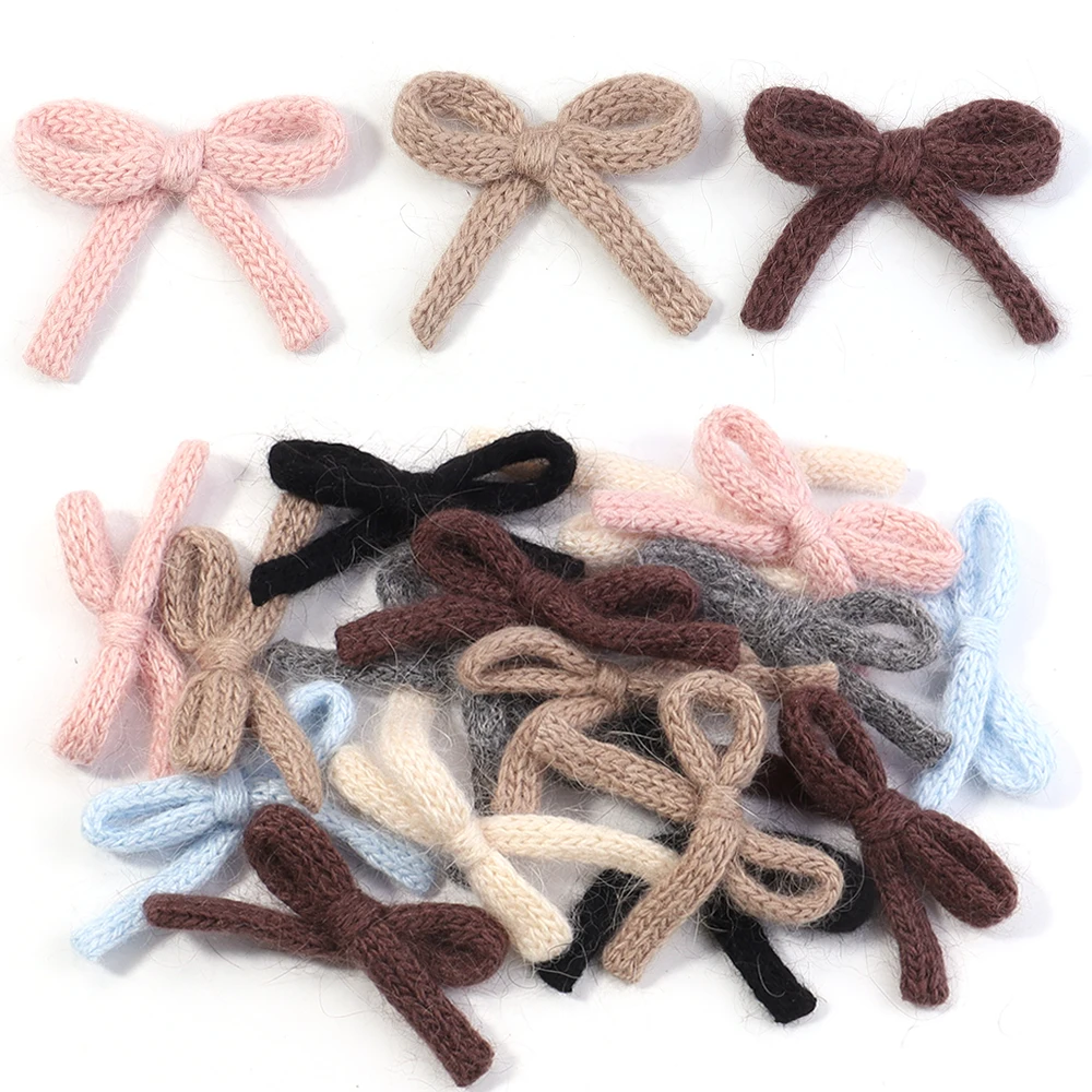 6 teile/los Gestrickte Bögen 5X7 cm Nette Plüsch Baumwolle Bowknot Bunte Handgemachte Blume Fliege Handwerk Für Geschenk Party nähen Zubehör