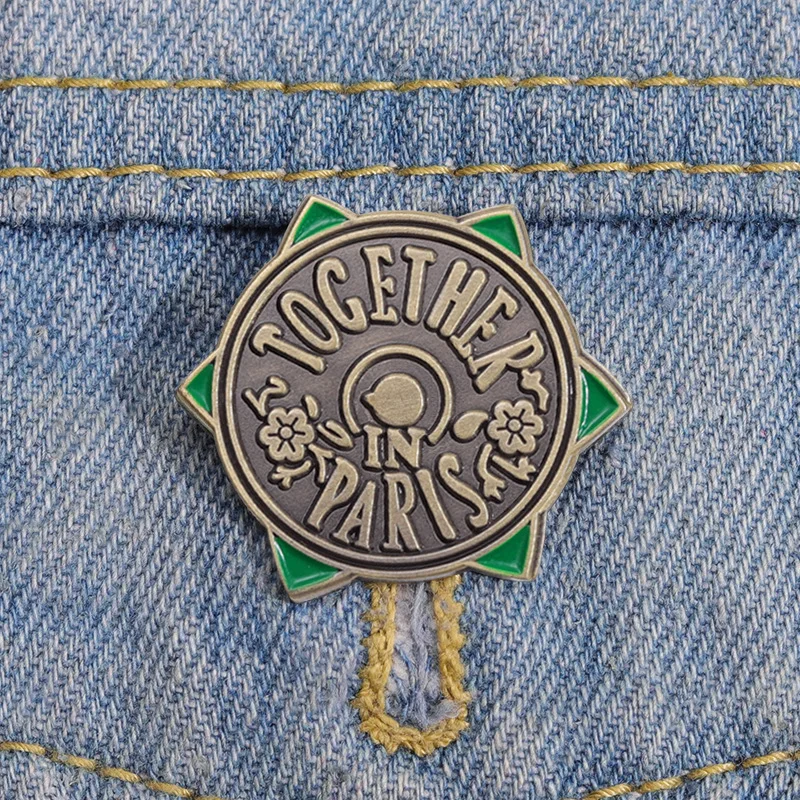 

Round Enamel Lapel Pin Cape Shawl Sweater Women's Brooch Clothing Accessories Sports & Casual Costume Brooch Badge