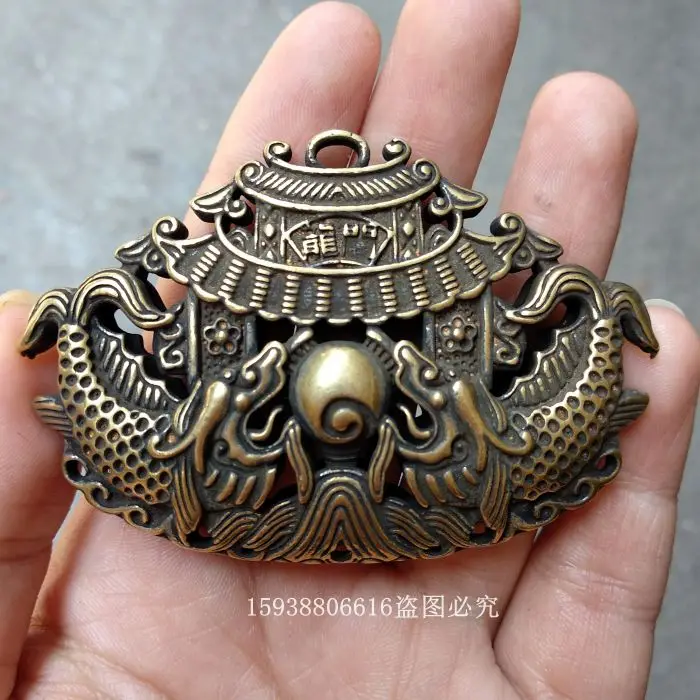 

Коллекция античная бронза, античная старинная латунь Shuanglong play bead Longmen, медная подвеска с замком, старые товары