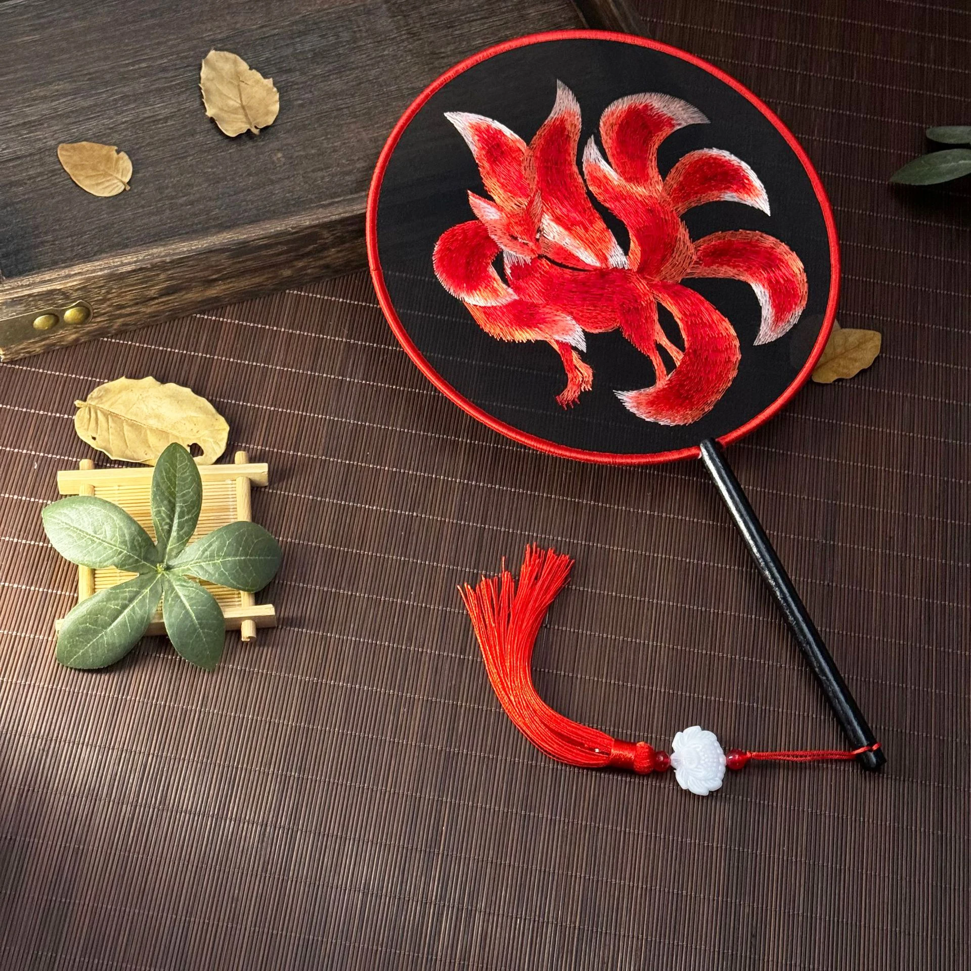 Vintage Group Fan Classical Dance Special Country Su Embroidery Fan Cheongsam Ancient Chinese Dress Double-sided Embroidery portable fan folding fan hand fan wooden hand fan silk fans