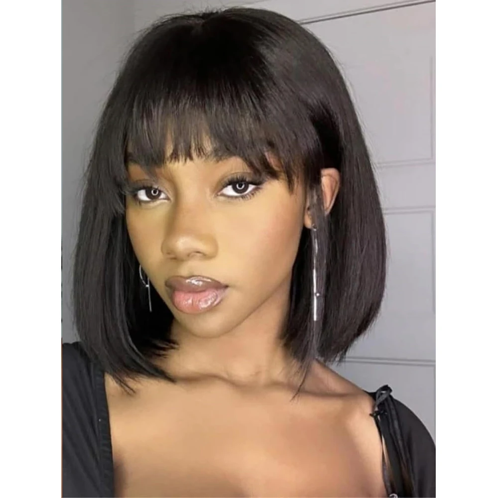 Parrucca corta in capelli umani con frangia completa, dall'aspetto naturale, realizzata a macchina, corta, nera, taglio a bob, per uso quotidiano. - immagine 3