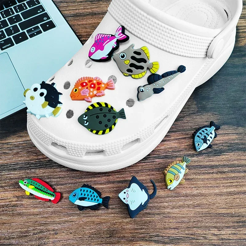 2024 PVC Fisch Serie 2 Stück / Los süße Schuhschnalle Charms Zubehör Dekorationen für Sandalen Sneaker Clog Unisex Liebhaber Geschenk Tropfen – Detail 2