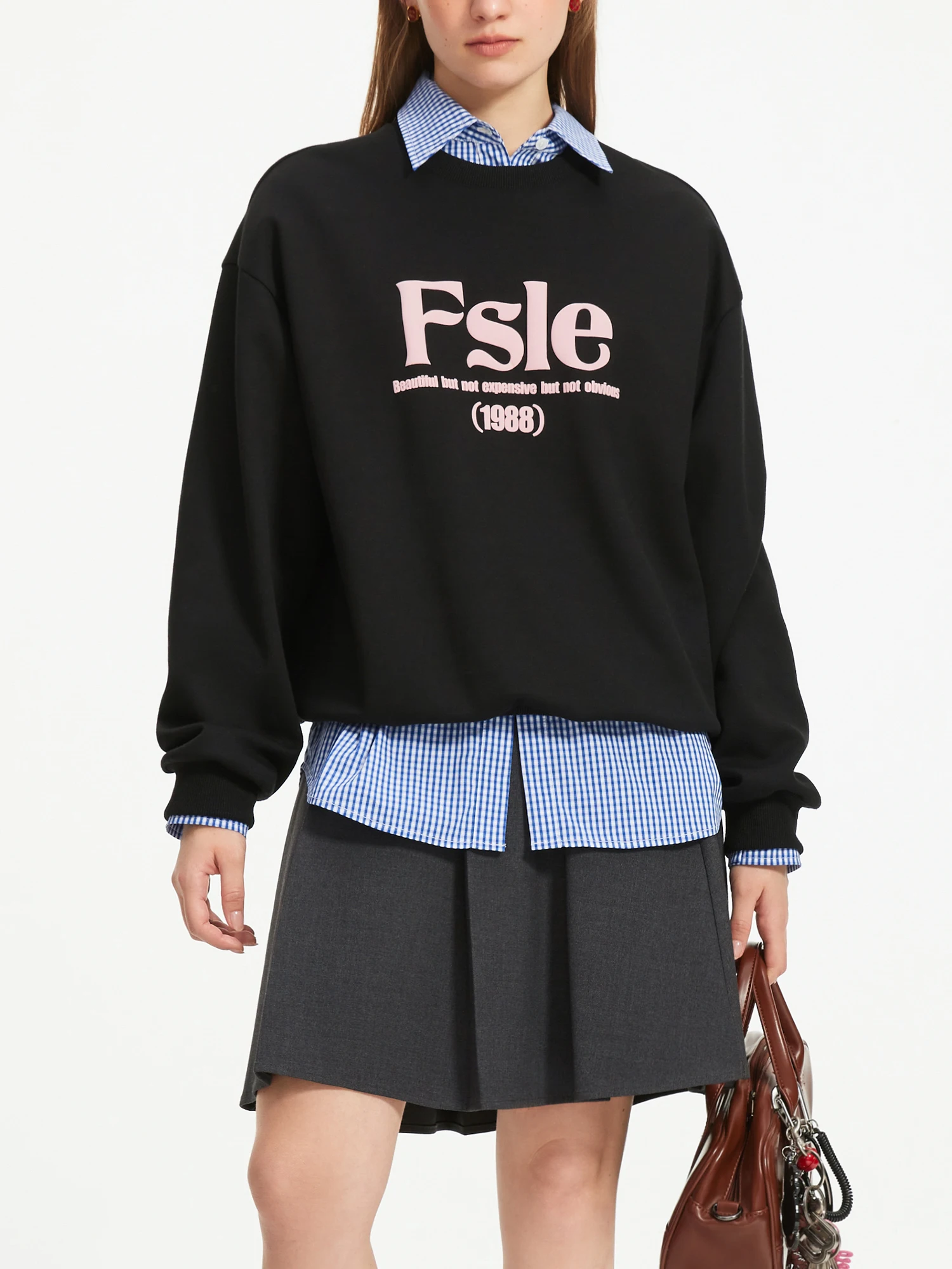 FSLE Office Lady Letter Printed Round Neck Hoodie for Women 2024 Autumn Collection New Retro Versatile Loose Top 24FS13242 2