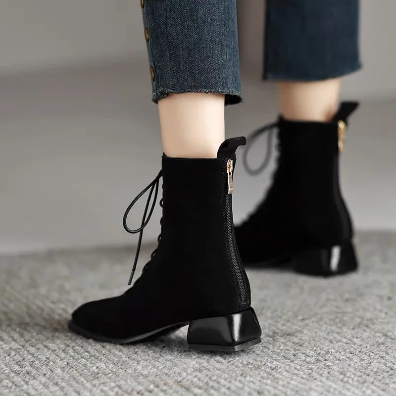 Short Boots Women's 2023 Autumn/Winter Frosted Square Headed Martin Boot with Cross Heel Strap for Slim Naked Boots Women's Boot