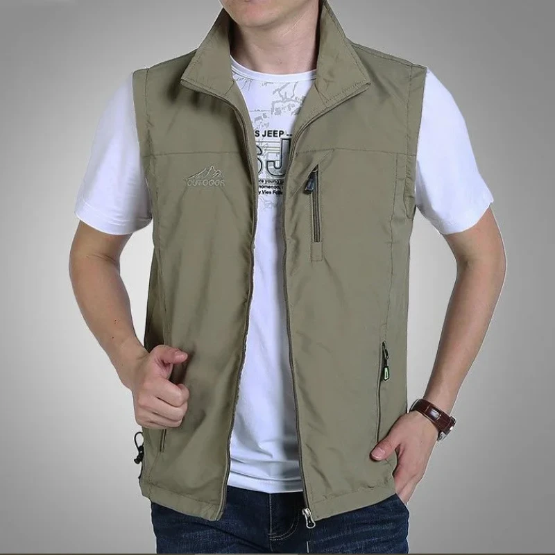 2024 new Spring New Men Waistcoat Outdoor Leisure Solid Color Vest Young Middle-aged Photography Fishing Casual Vest Jacket Male