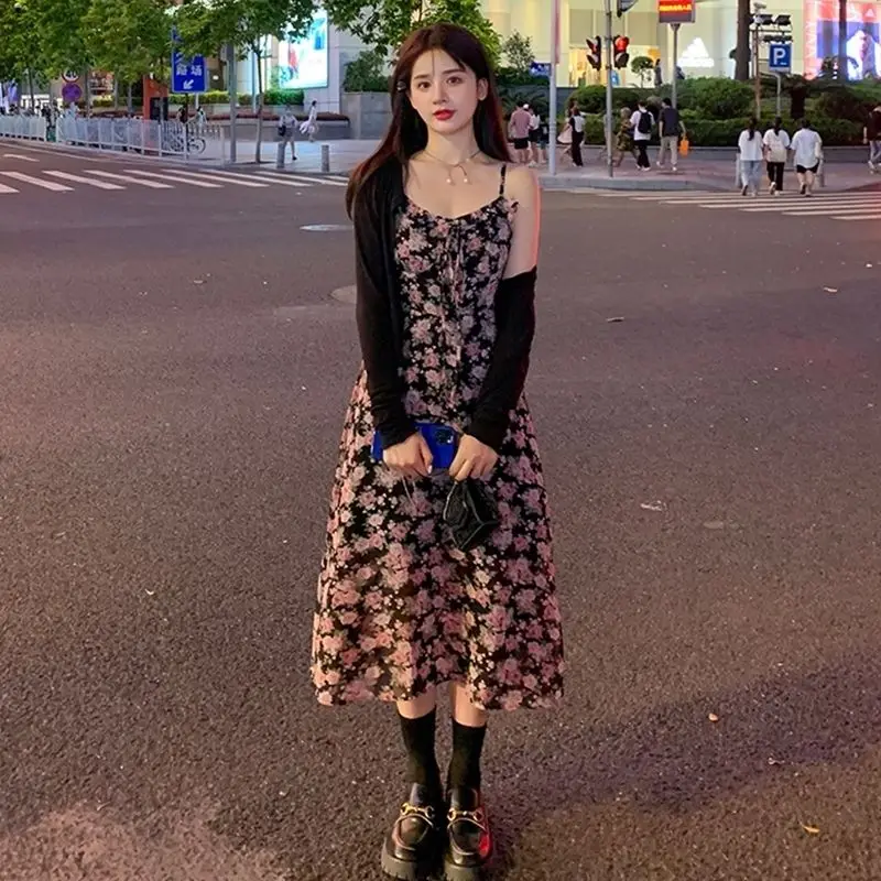Large Size Explosive Street Set for Women's Autumn Black Knitted Cardigan Floral Suspender Dress Two Piece Set For Woman