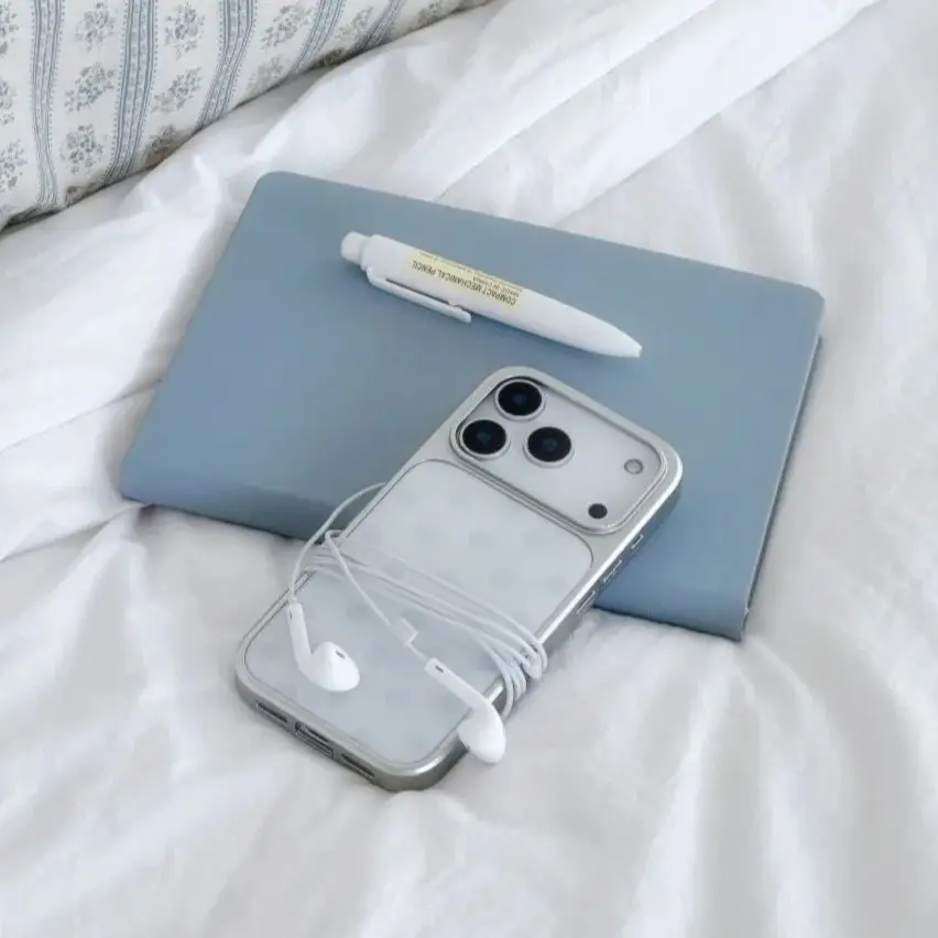 Korean Minimalist Blue Polka Dot Y2K Design Phone Case