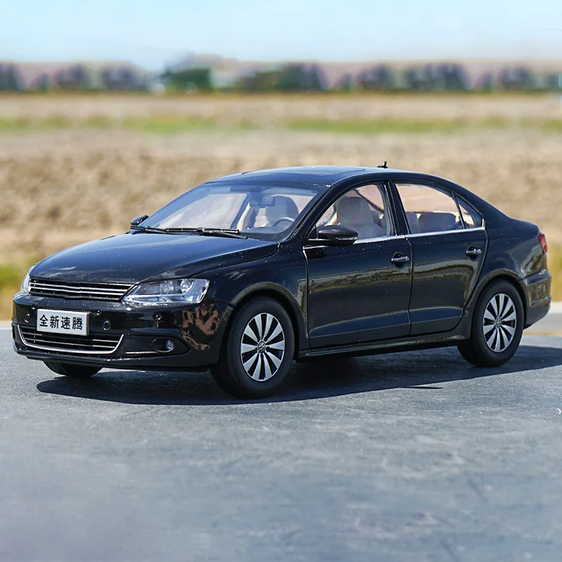 

Die Casting 1:18 Scale FAW 2012 SAGITAR Family Auto Alloy Car Collection Souvenir Simulation Children's Gift Toy Metal Car Model
