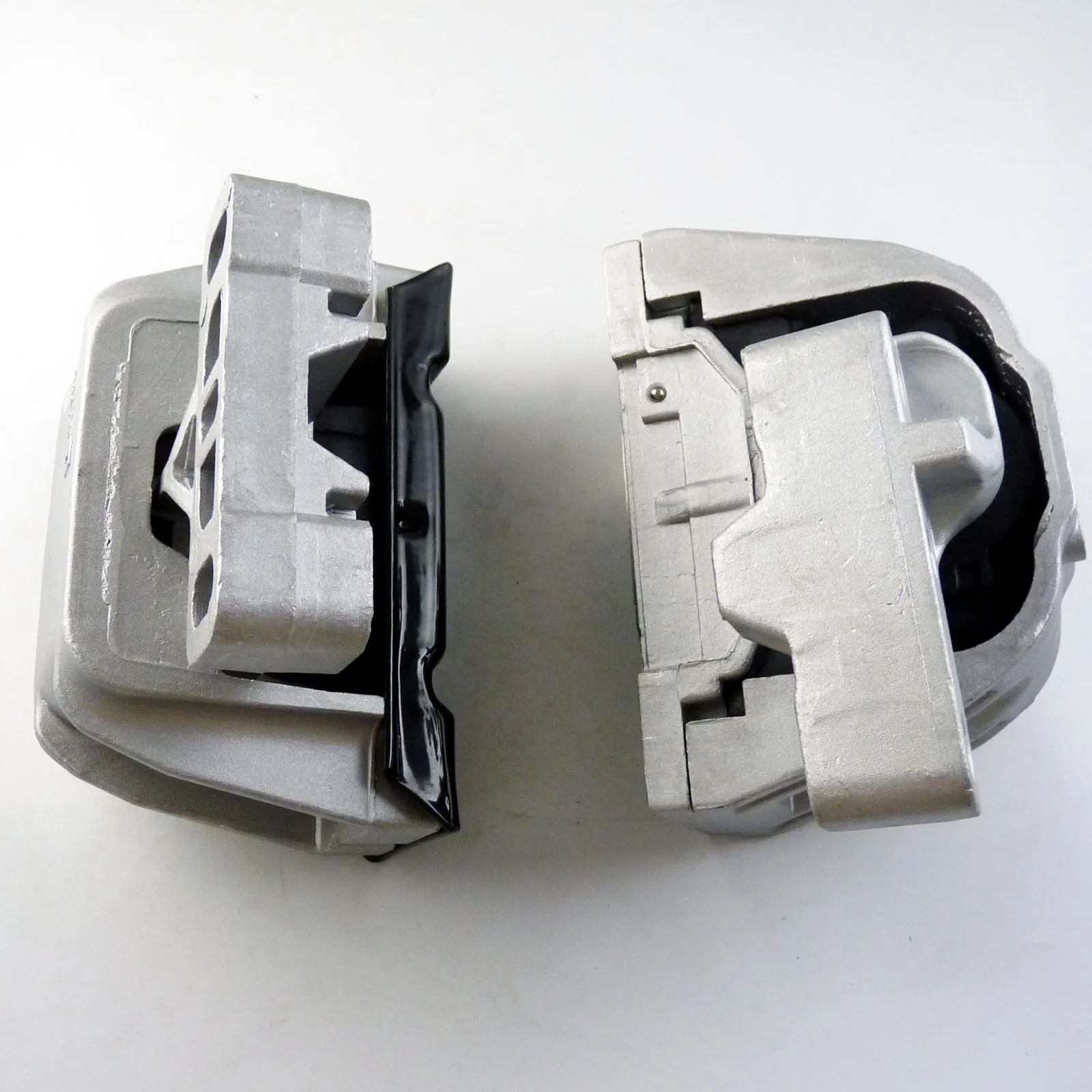 WOLFIGO 2pcs/pair Engine Motor Mount Front Left and Right 1J0199555 for VW Beetle Golf Jetta 1.8L 1.9L 2.0L 4cyl