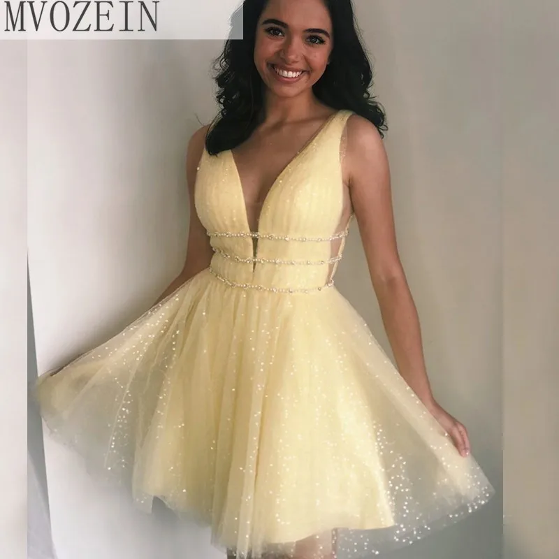 

Sparkle Bright Yellow Homecoming Dress Short Sexy V Neck A line Glitter Backless Shiny vestido curto Sequin Cocktail Gown Bead