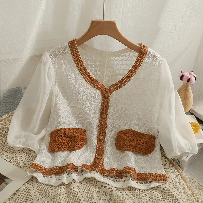 Pearl Diary  Contrast Color Join Together Bubble Sleeves Top Women Low Neck Single-Breasted Shirts Hollow Out Thin Top