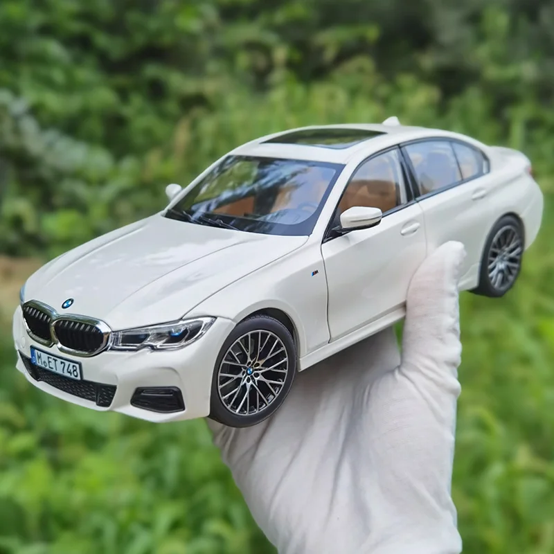 NOREV 1:18 2019 New 3 Series G20 330i White Black scale