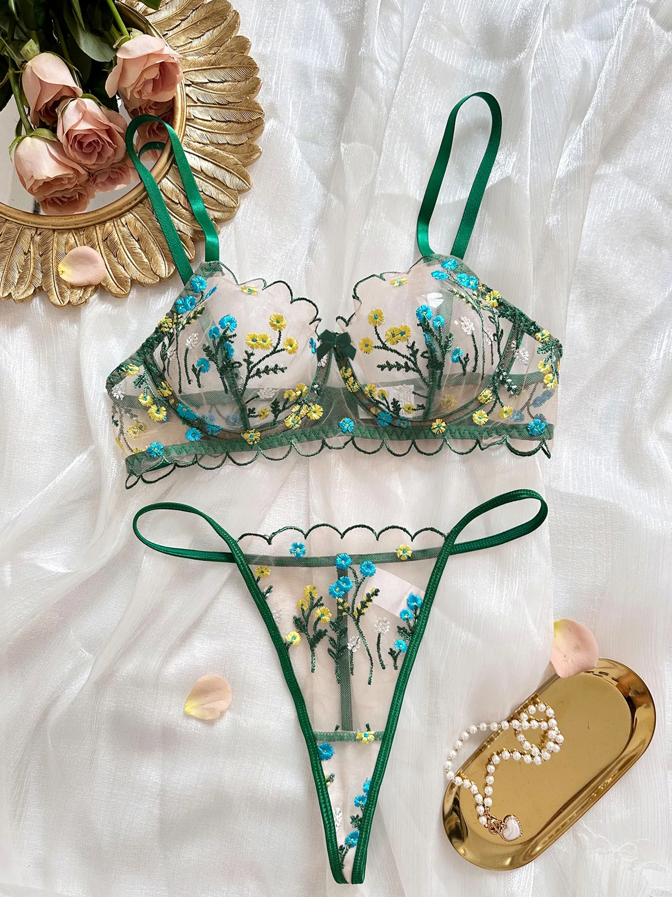 Yimunancy 2-delige Bloemen Lingerie Set Vrouwen Borduurwerk Boho Bh String Ondergoed Set Intimi