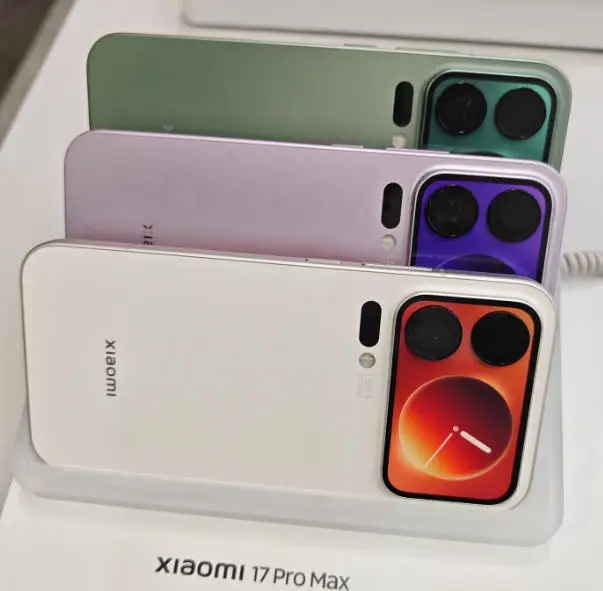 ロティ　Xiaomi 17 pro max Xiaomi 17 Pro Max 16 Go + 1 To Blanc