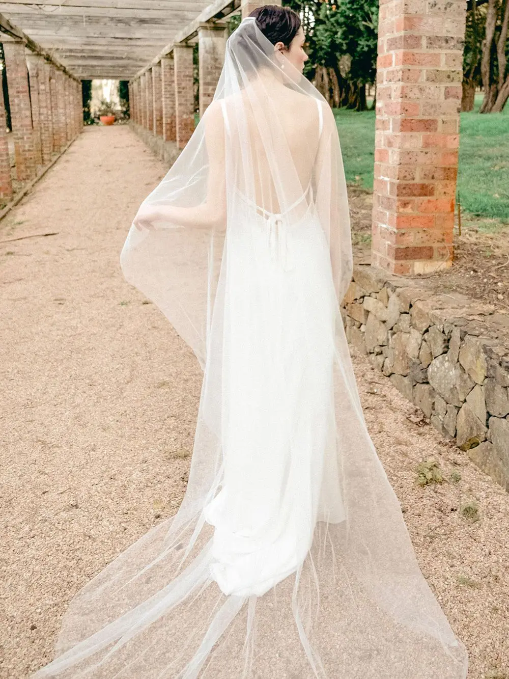 TOPQUEEN V30 Soft Single Tier Bridal Veil with Cut Edge Real Photos Long 3M Cathedral Wedding Veil Sheer Italian Tulle