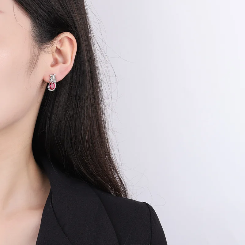 アウリイヤリング 6*8mm Gemstone Lab Ruby S925 Silver Spotted Leopard Earrings