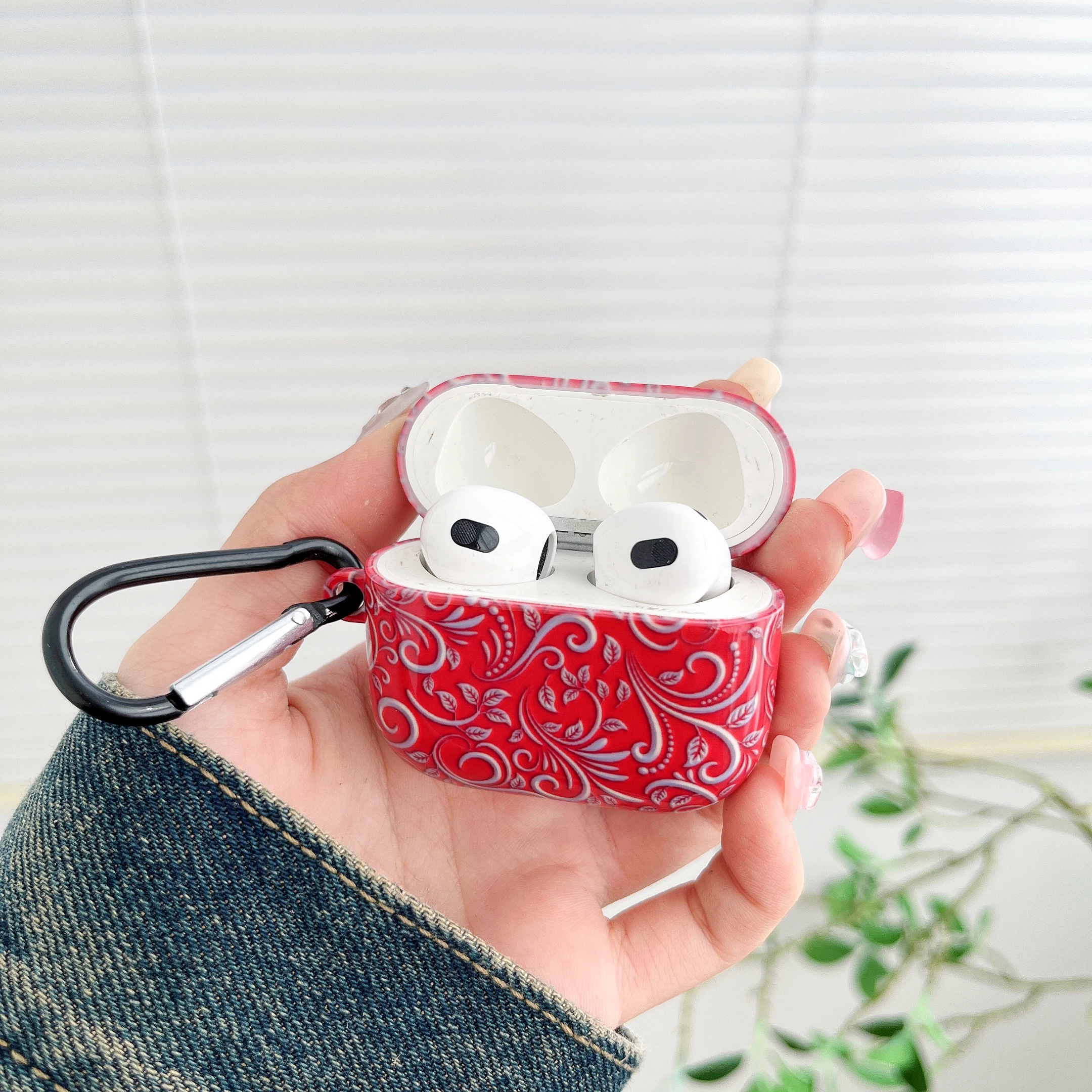 Red Line Pattern Case for AirPods