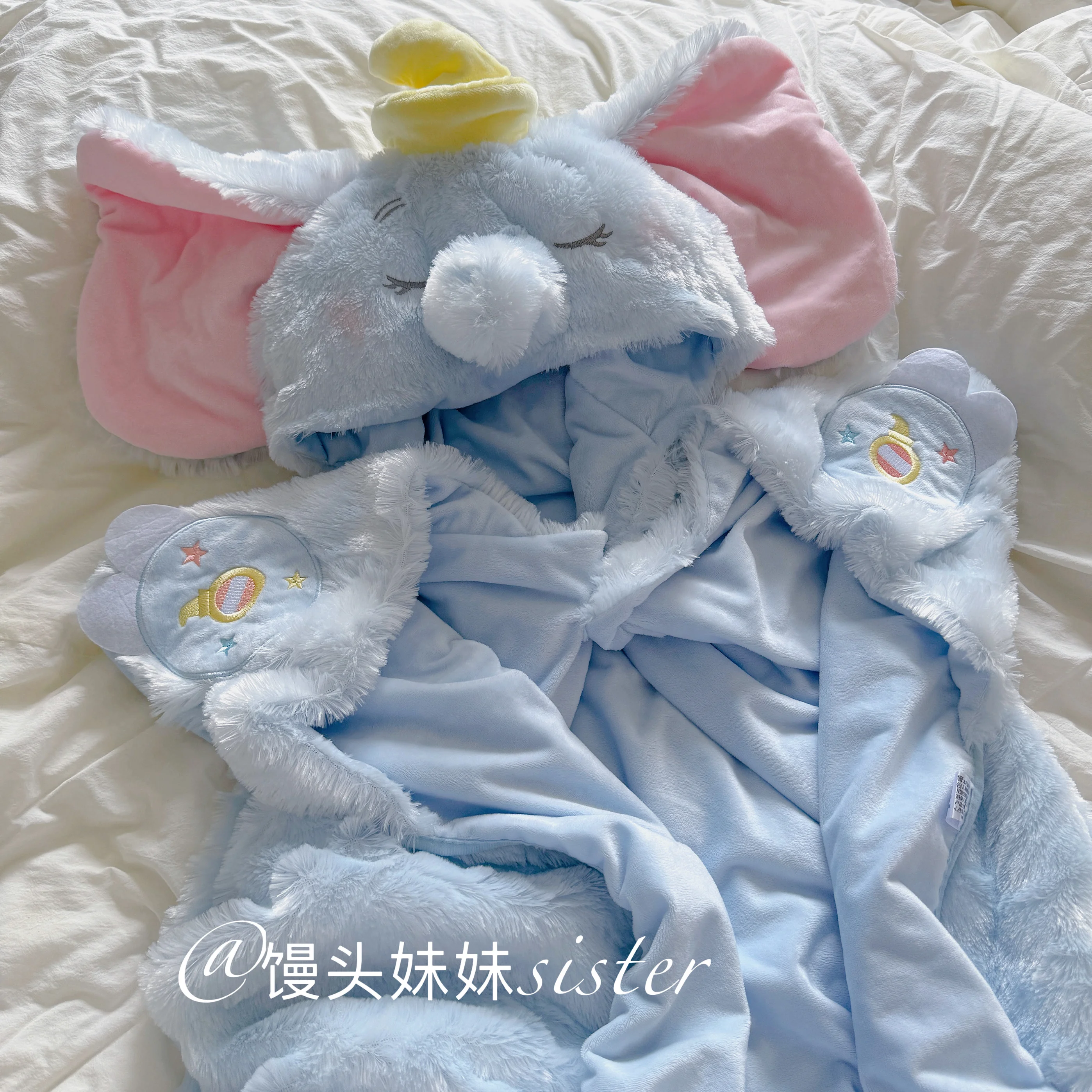 Dumbo U-förmiger Kissen-Schal, Kawaii-Anime-Peripherie, süßer warmer Kapuzenumhang, geeignet für Zuhause, Büro, Reisen, Anime-Fans, Cartoon-Geschenk – Detail 3