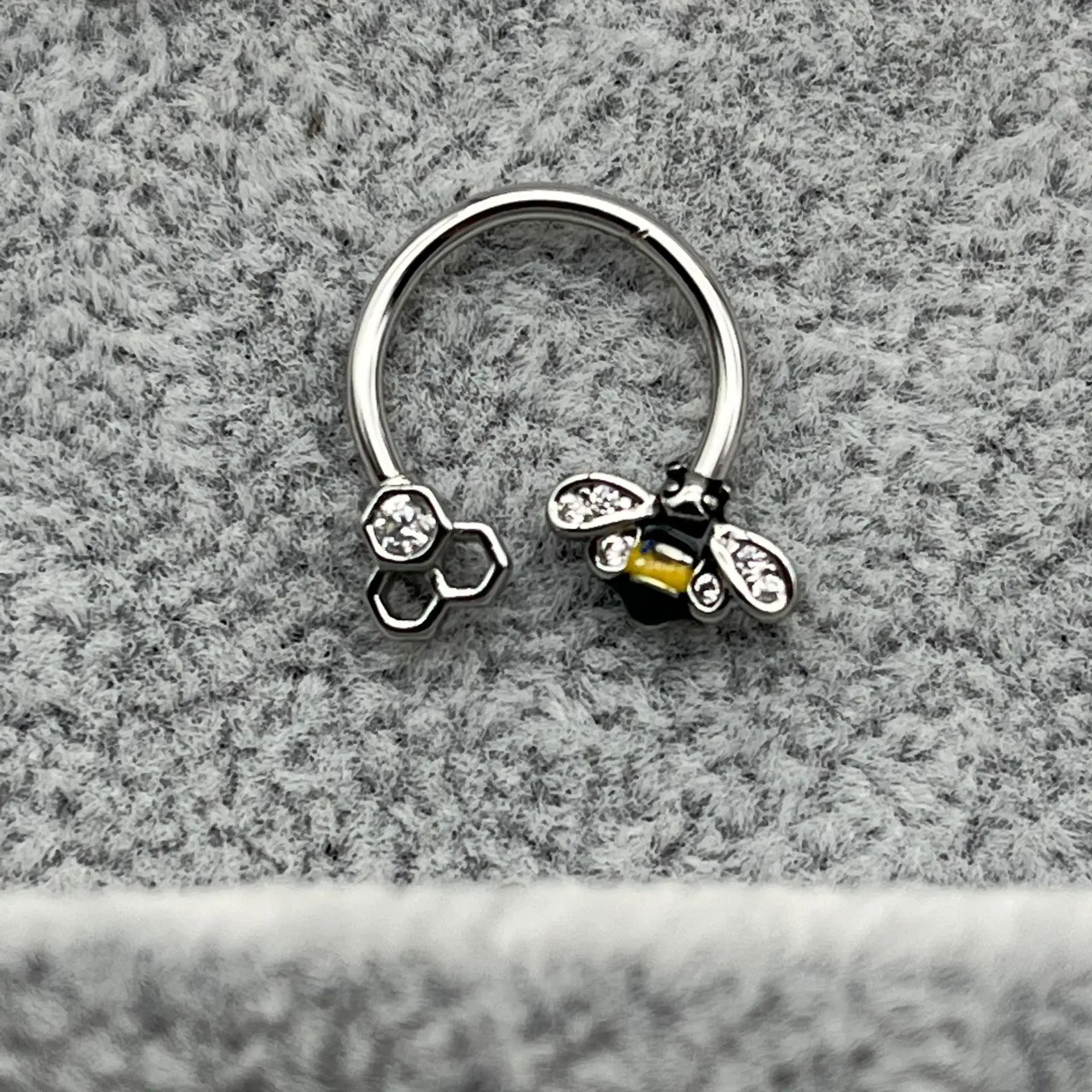 Horseshoe Ring Nose Ring Hinged Segment Septum Piercing Clicker Hoop Ear Cartilage Earrings Helix Body Jewelry