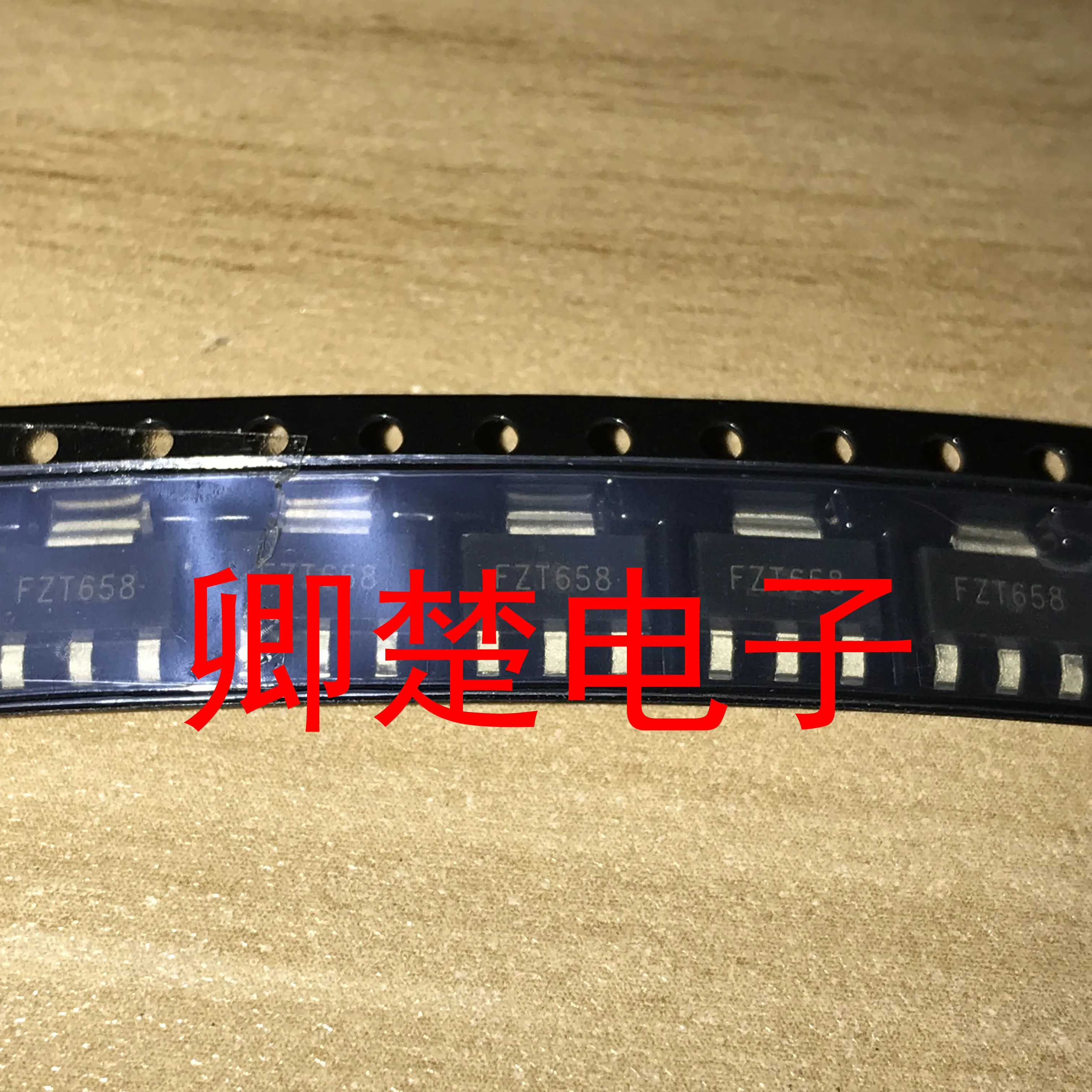 

30 шт. Оригинальный Новый FZT658TA SOT-223