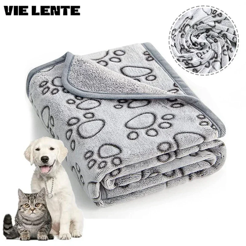 Soft Fluffy Pet Blanket Warm and Comfortable Cat Dog Bathrobe Flannel Pet Sleeping Blanket Machine Washable Dog Towel Cat Towels