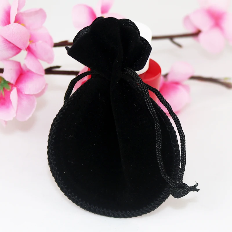 

100pcs 10colors 7x9cm Packing Dice diamond Bag Velvet Drawstring bags & Pouches for Board Games Piece Card Game