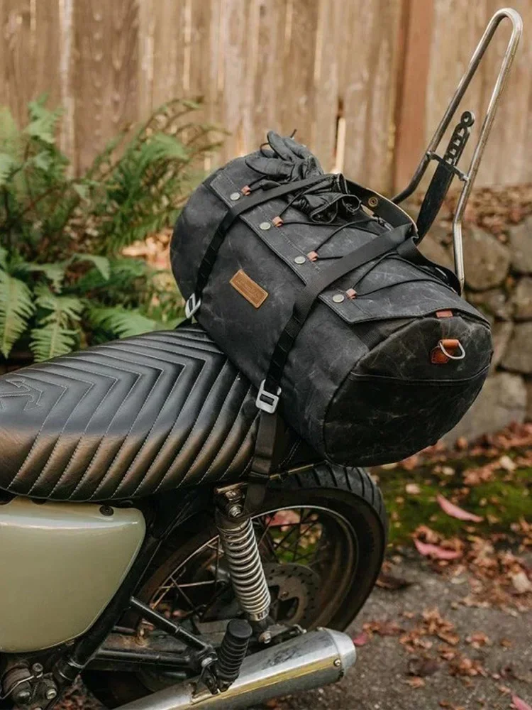 Oil Wax Canvas Cowhide Travel Tote Bag Vintage Waterproof Motorcycle Bag Causal Tools Men Handbags Messenger Bags