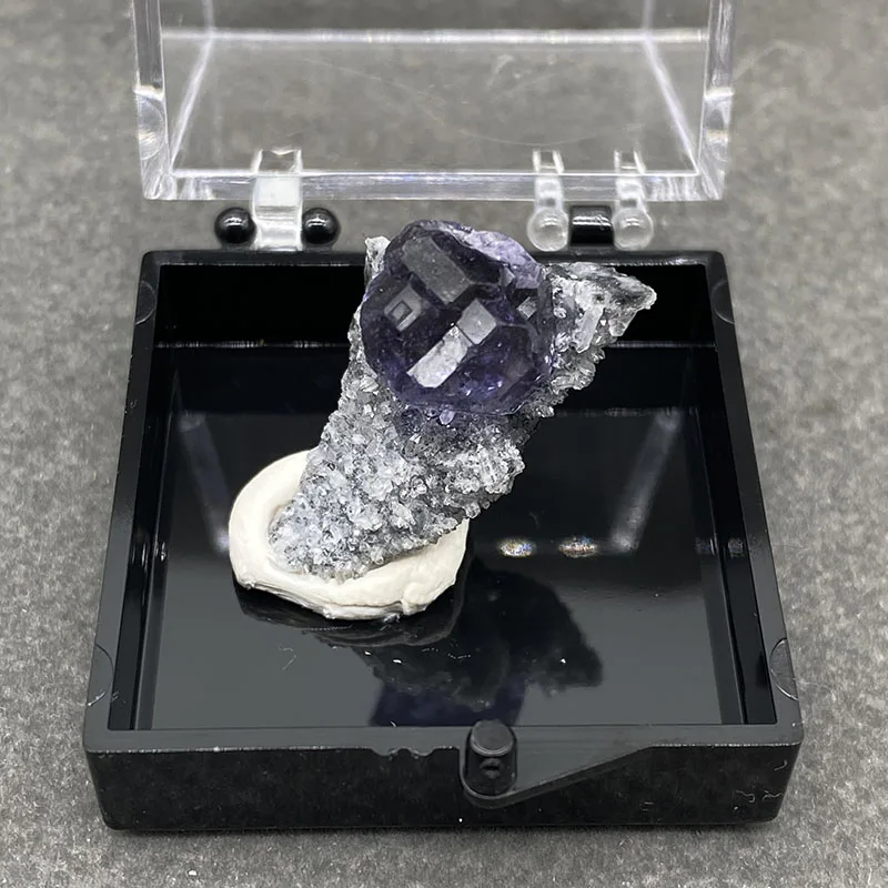 100% natural Tanzanite blue fluorite symbiotic raw stone mineral specimen healing crystal gem collection+ Box size:35*35*35mm