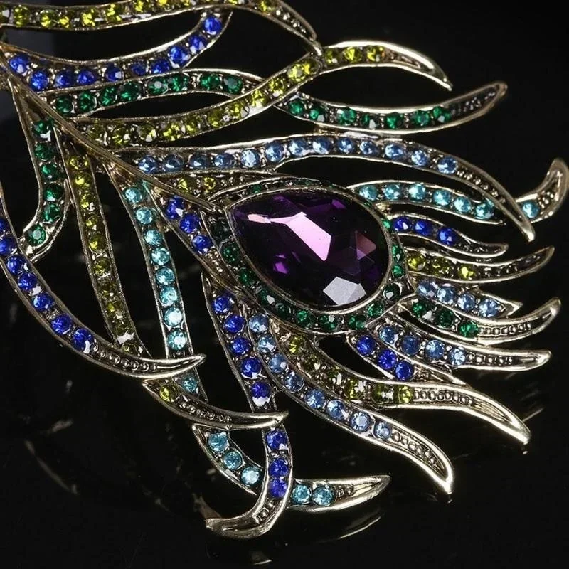 Retro Peacock Feather Brooch Pin Elegant Lapel Scarf Coat Rhinestone Dress Decor Jewelry Accessory Women Birthday Brooches Gift