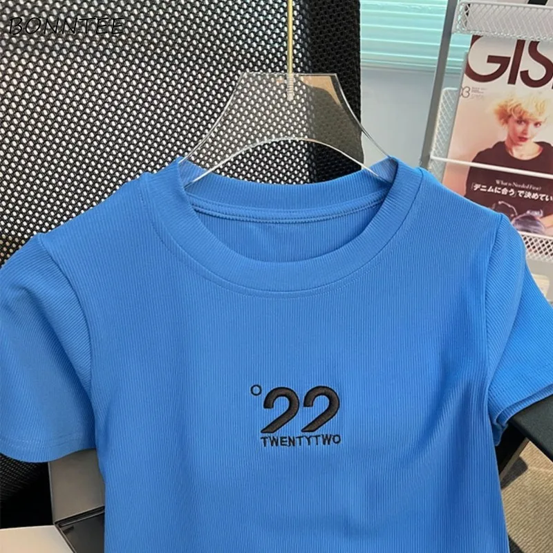 

Футболка женская трикотажная универсальная с коротким рукавом и круглым вырезом