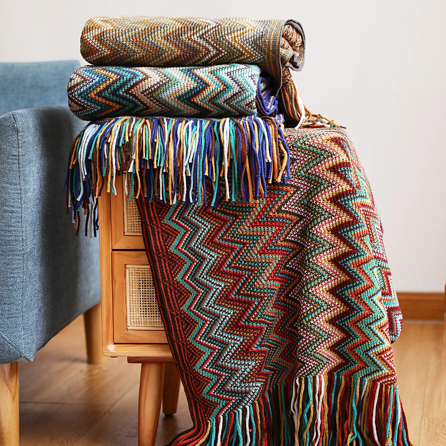 

Promotional Bohemian 100% Acrylic Knitted Blanket Customized Home Super Soft Sofa Blanket