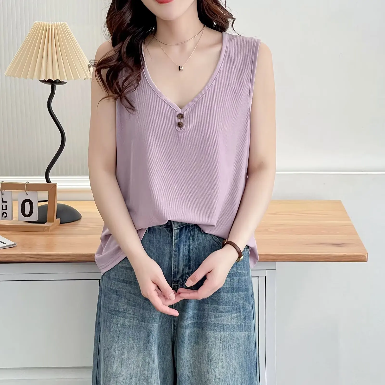 2025 Plus Size Women's Tank Top Summer New Style 100KG Casual V-neck Button Ice Silk Sleeveless Vest 8303