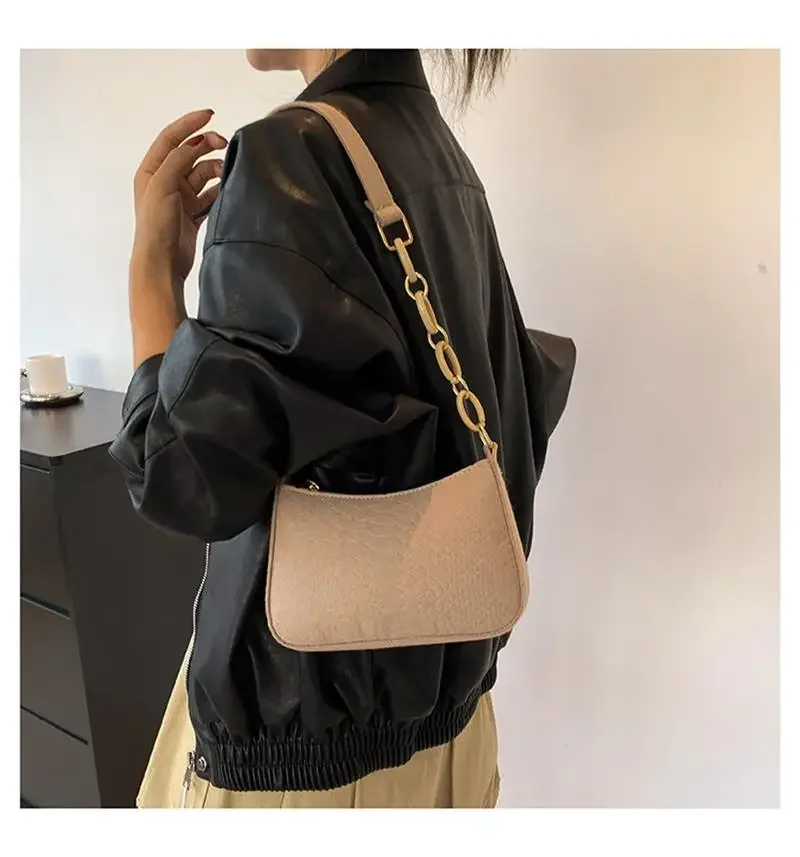 Autumn New Fashion Trend Simple Shoulder Bag Casual Crossbody Bag Retro Underarm Design Advanced Texture Armpit Handbags