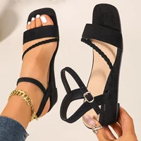 Sandales compensées sexy et confortables à bout carré pour l'été, antidérapantes, à la mode, à bout ouvert, avec boucle, grandes tailles, décontractées pour femmes 1