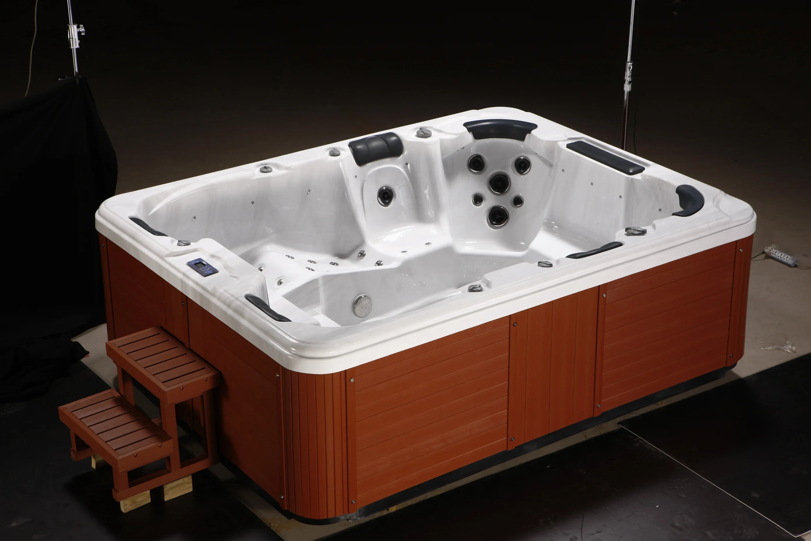 Factory Prices Bathroom Tub Luxury 8 Seats Whirlpool Outdoor Spas And Hot Tubs 3