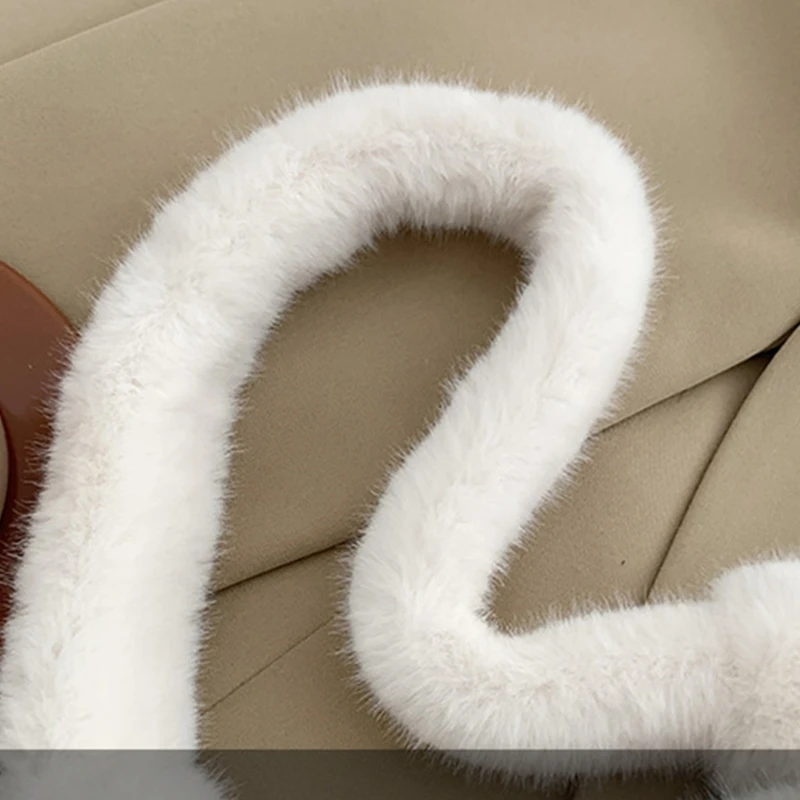 

2023 NEW Underarm Bag Fluffys Shoulder Bags Large Capacity Tote Plush Handbag Armpit Bag Versatile Trendy Bags for Girl