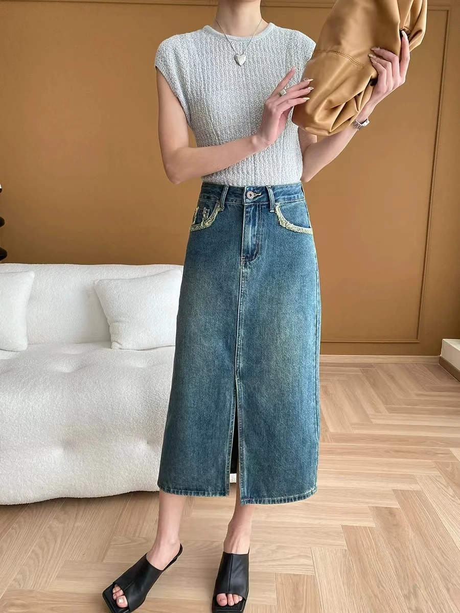 

Raw Pocket Design Vintage High-Waisted Slit Denim Skirt For Early Spring