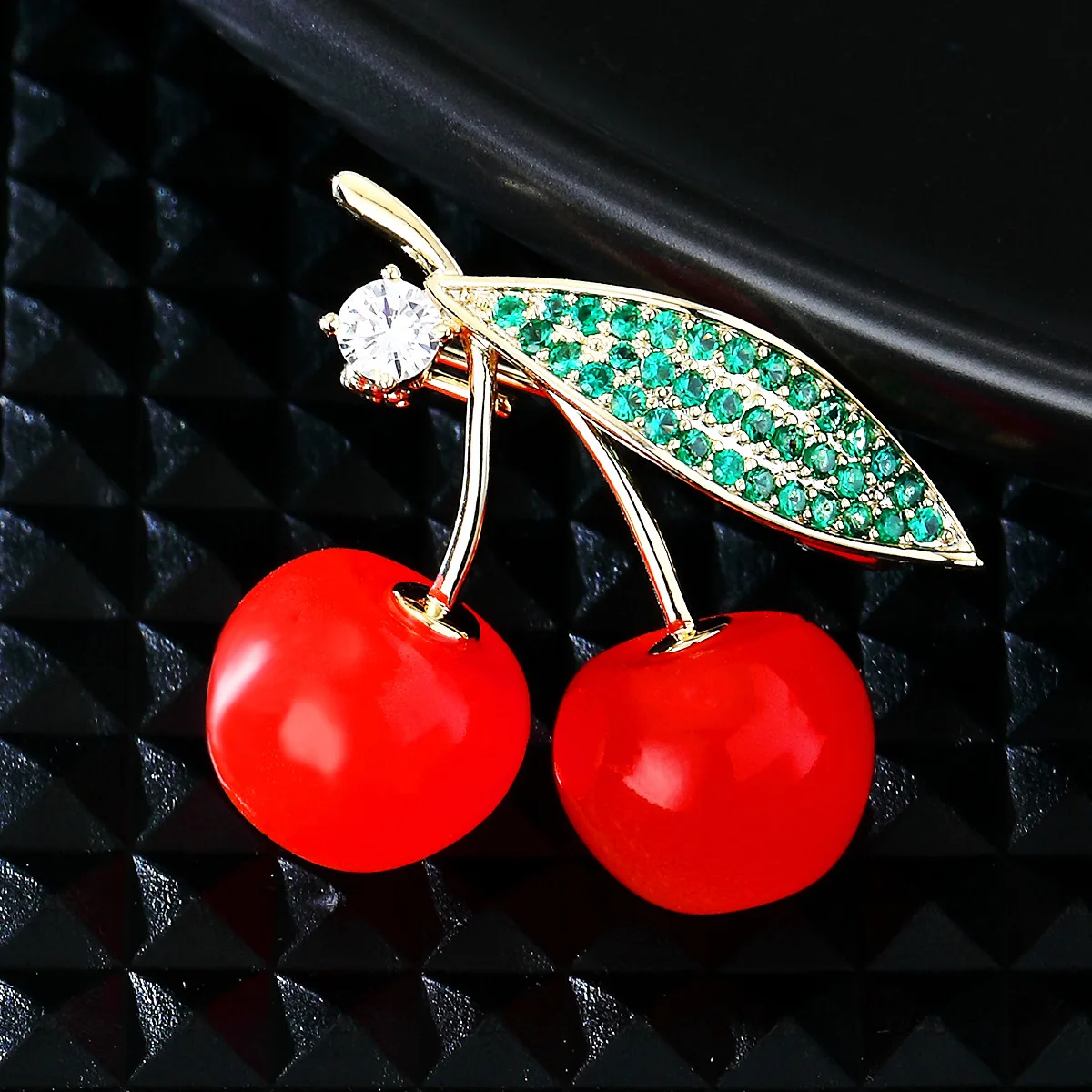 SUYU New Style Small Fragrant Red Cherry Brooch Personalized