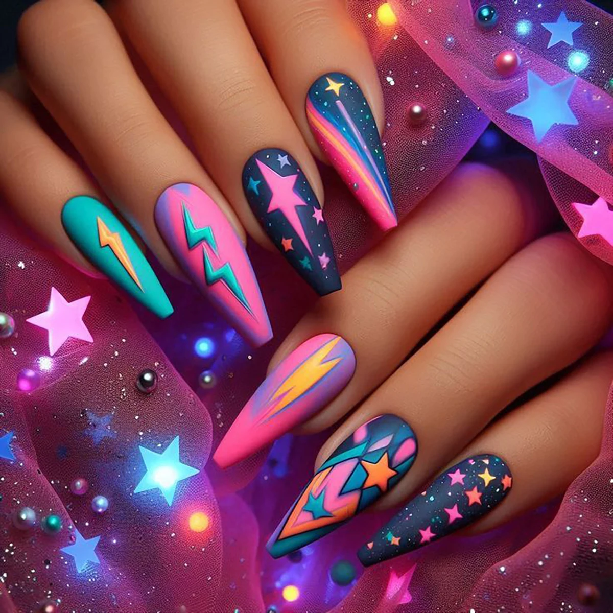 Trendy Black Fake Nails