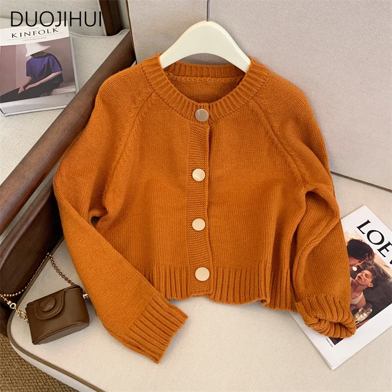 

DUOJIHUI Vintage Classic O-neck Knitting Female Cardigan French Chicly Single Breasted Simple Solid Color Fashion Women Cardigan