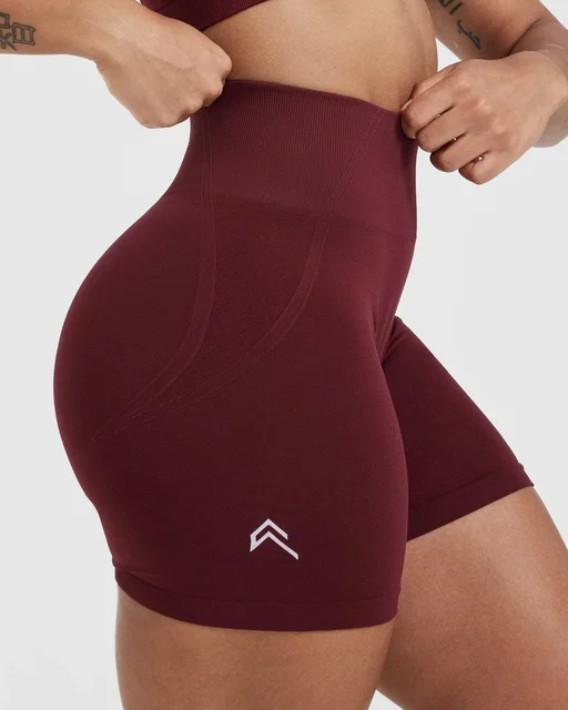 High-Waist Seamless Scrunch-Bum Yoga & Workout Shorts – Stretch Fitness Biker Shorts