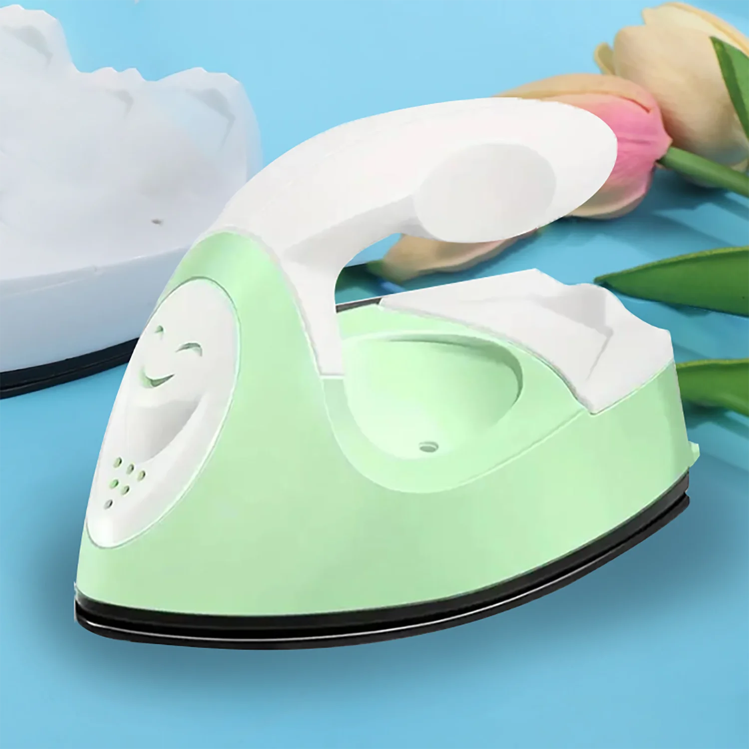 1PC Mini Iron Portable Handheld Hot Press Charging Stand Patch Clothing Accessories DIY Shoes T-shirt
