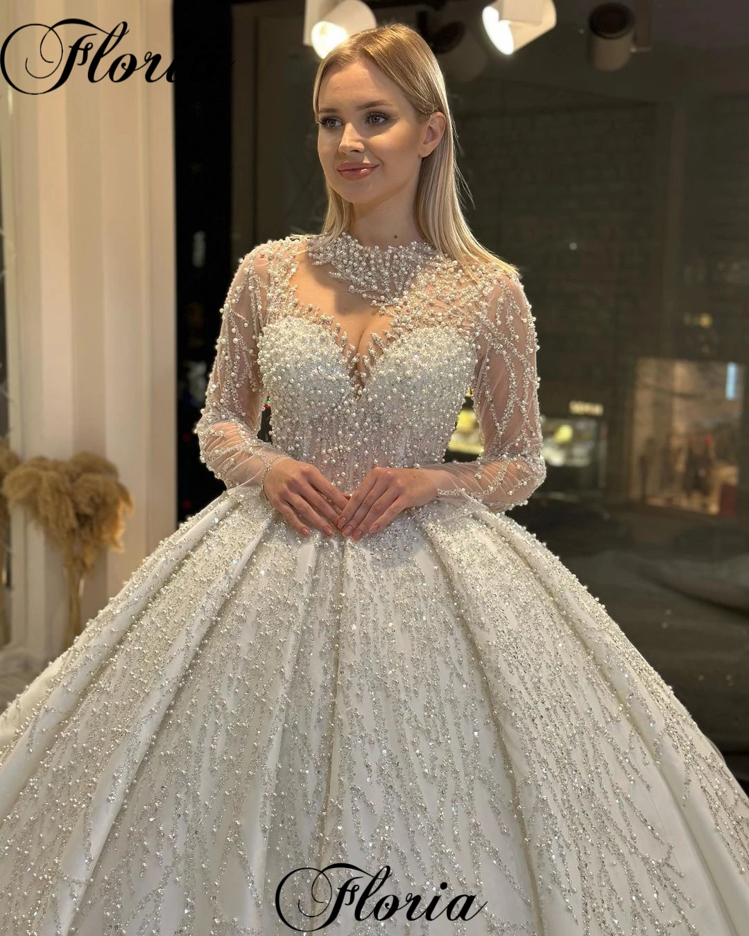 

Luxury Elegant Wedding Dresses For Women 2023 Long Sleeves Pearls Wedding Gown A-Line Chapel Princess Bridal Gown Vestido Blanco