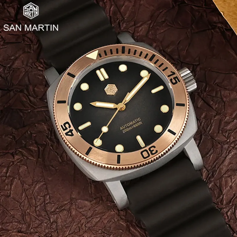 

San Martin Classic Retro Titanium Men Diver Watch NH35 Automatic Mechanical Watch Bronze Bezel Sapphire Luminous Waterproof 200M
