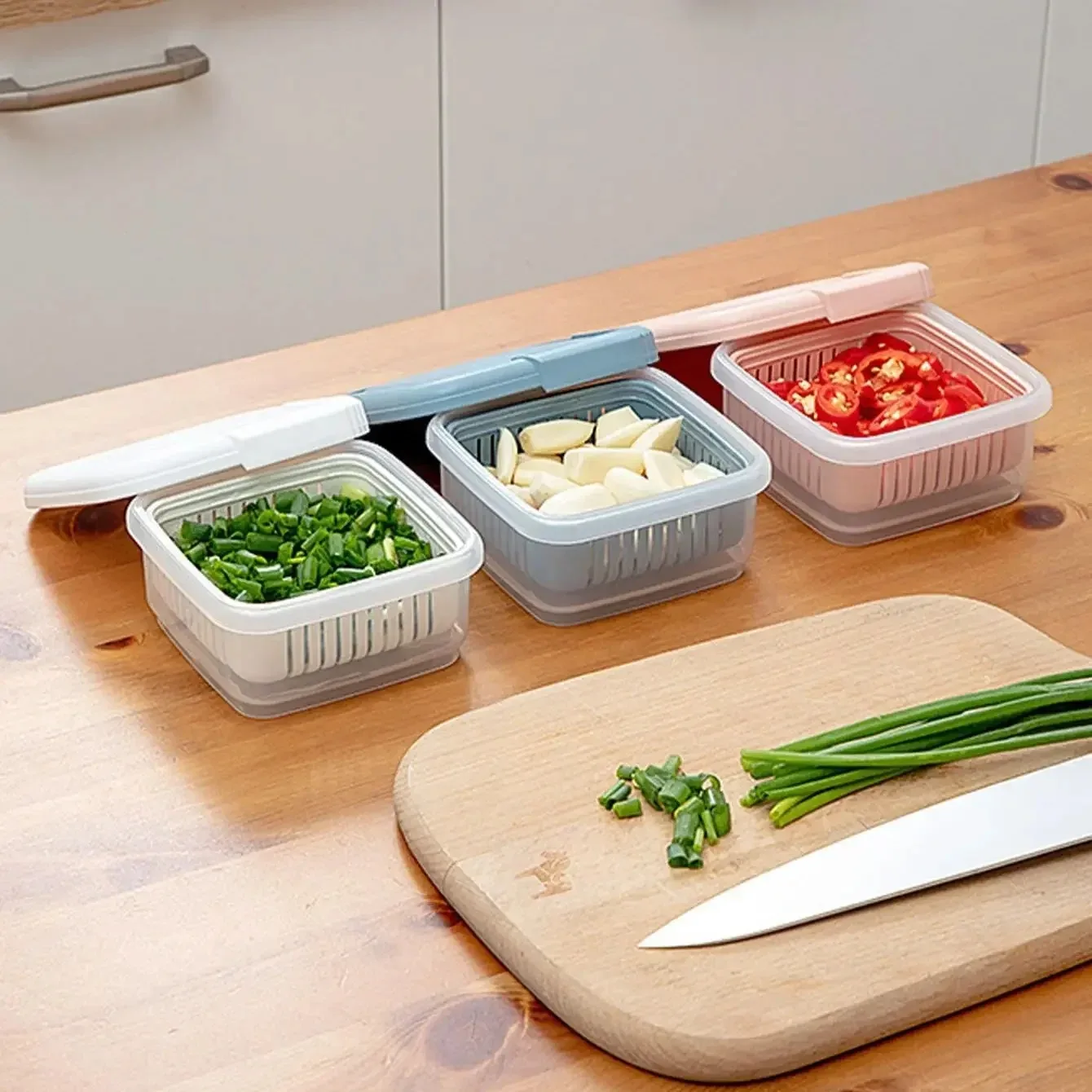 Description Picture 5 of itemDouble-layer Refrigerator Storage Box Ginger Scallion Onion Containers Sealed Fruits Vegetables Drain Crisper Kitchen Supplies