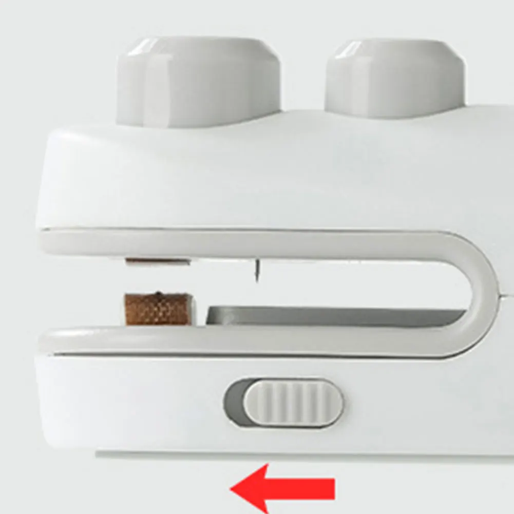 Vacuum Food Sealer USB Rechargeable Package Bags Sealer Portable Food Sealer for Chip Bags Plastic Bags 5