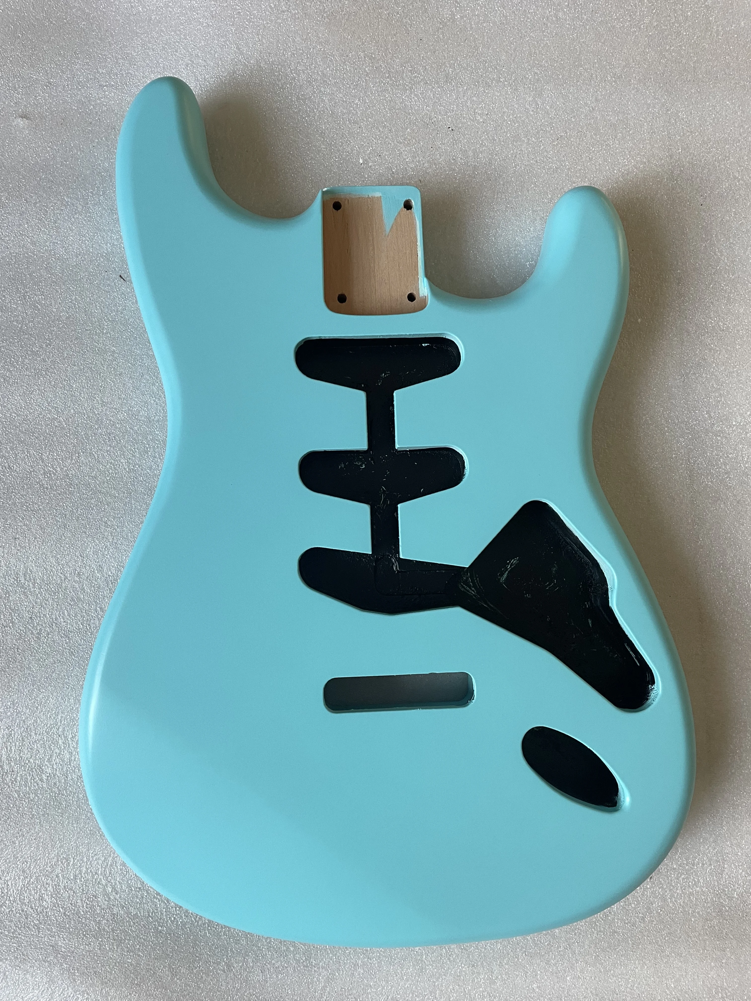 

Alder Wood Sonic Blue Electric Guitar Body SSS in High Quality Matte Finished Guitarra DIY Replacement for ST Guitar Barrel