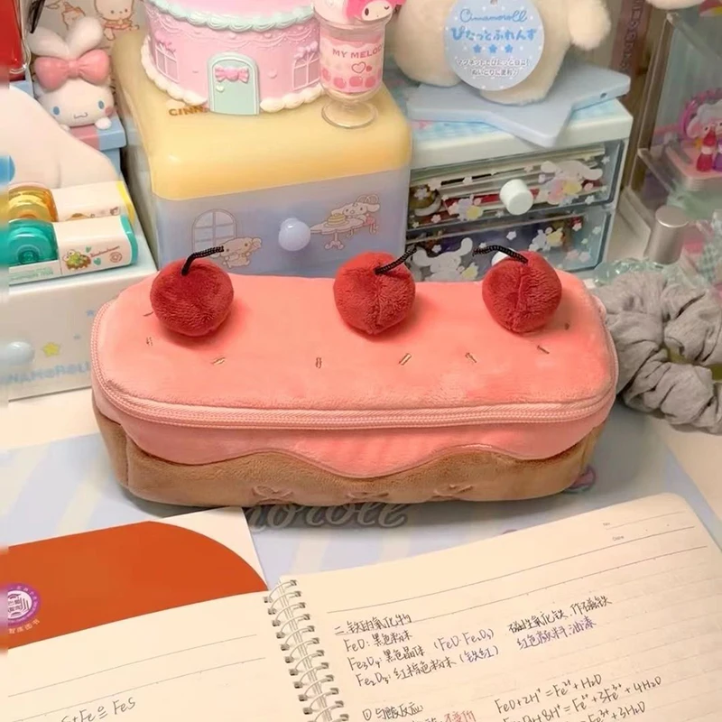 

Милый плюшевый пенал в виде вишневого торта, изысканная вместительная Студенческая сумка для карандашей, канцелярская сумка для хранения